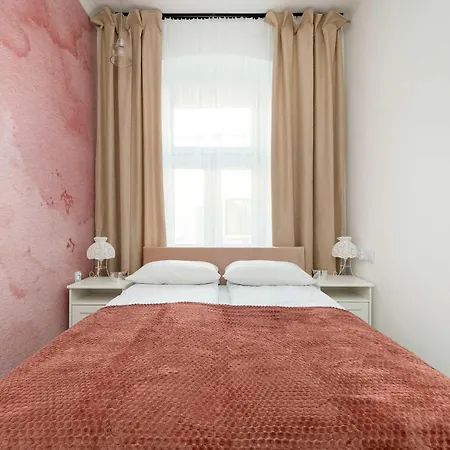 W Sercu Lodzi Piotrkowska Balkon & 2 Sypialnie By Renters