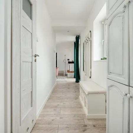 W Sercu Lodzi Piotrkowska Balkon & 2 Sypialnie By Renters *